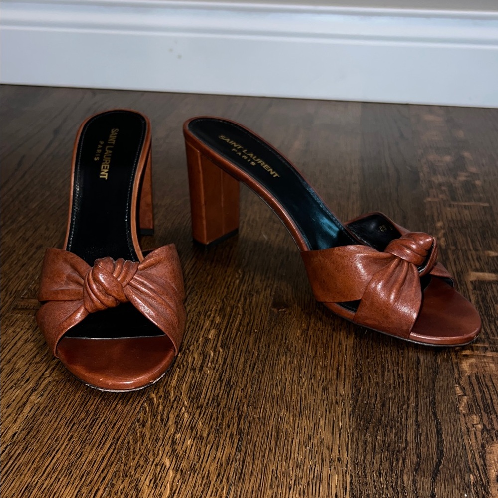 Saint Laurent low brown leather slide heels